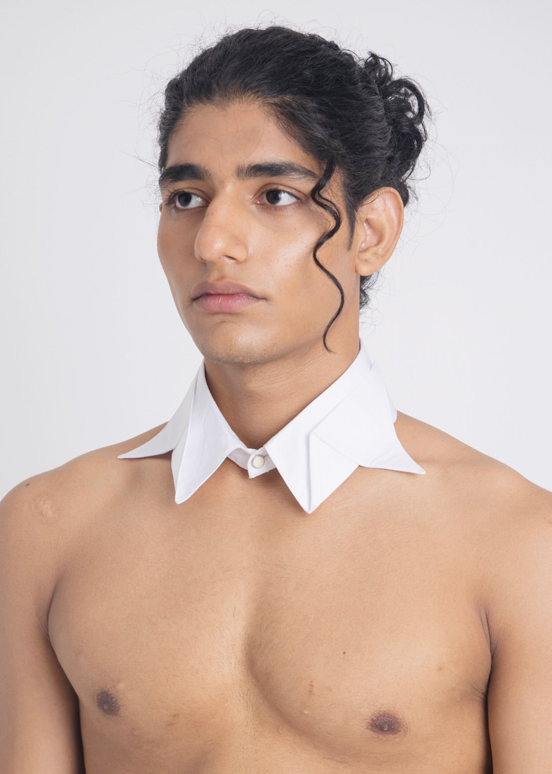 Pointed Collar (White)